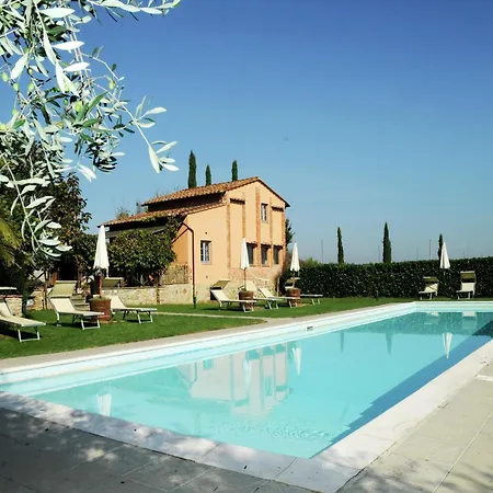 Near Trasimeno With Pool *
