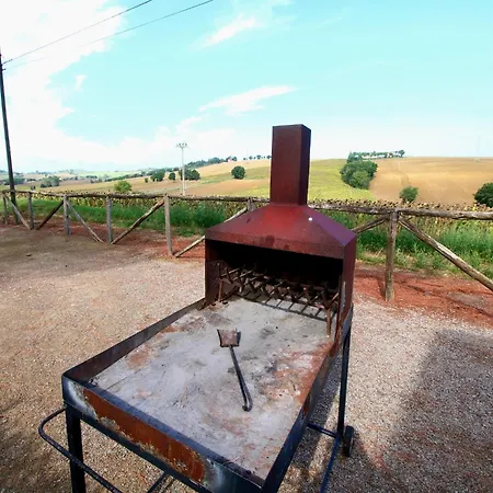 Near Trasimeno With Pool Casa vacanze