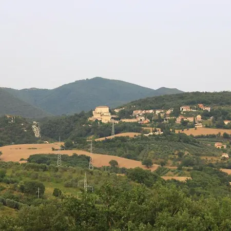 Near Trasimeno With Pool *